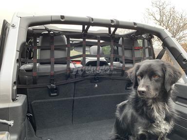 Jeep wrangler dog outlet barrier