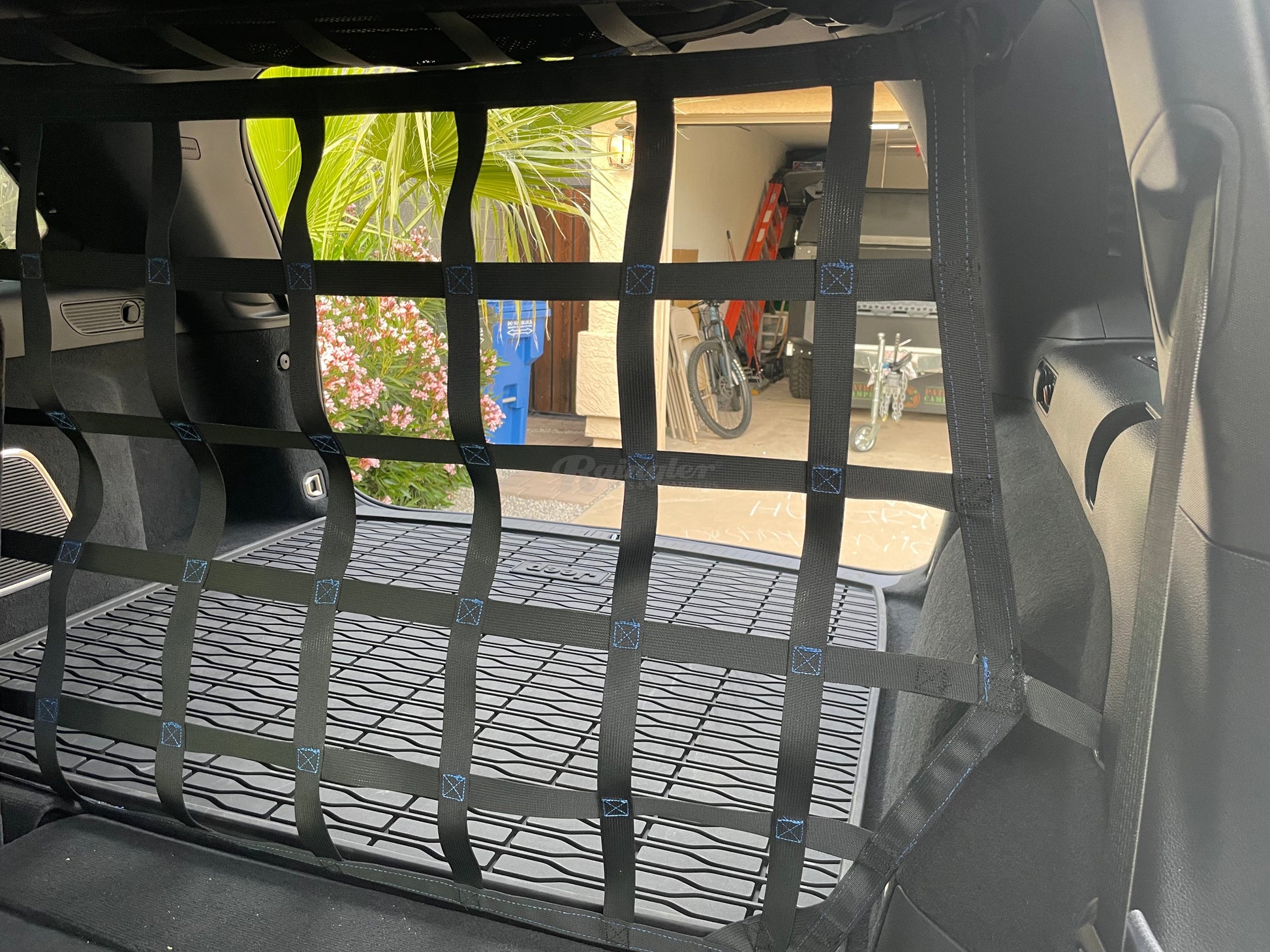 2021 - Newer Jeep Grand Cherokee WL Behind 2nd Row Seats Rear Barrier Divider Net-Raingler